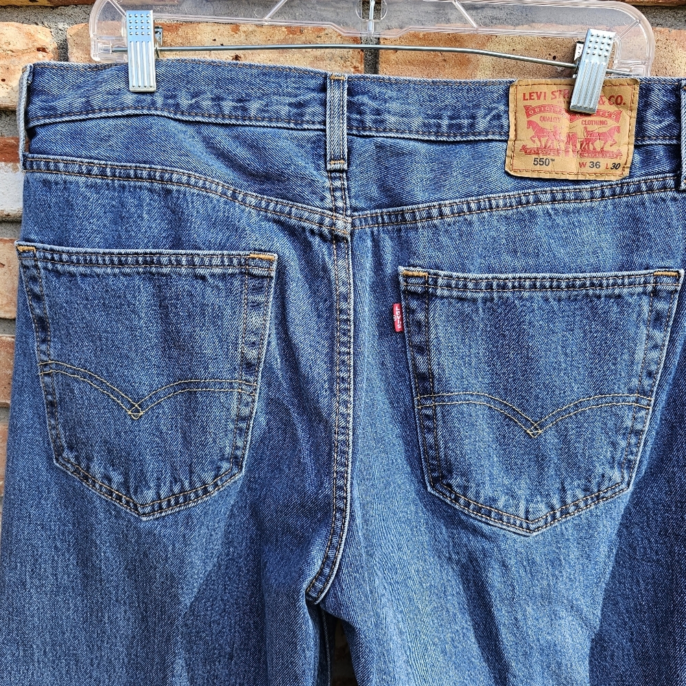 Levi's 550 Relaxed Fit Jeans, 36 x 30 - Picture 3 of 9